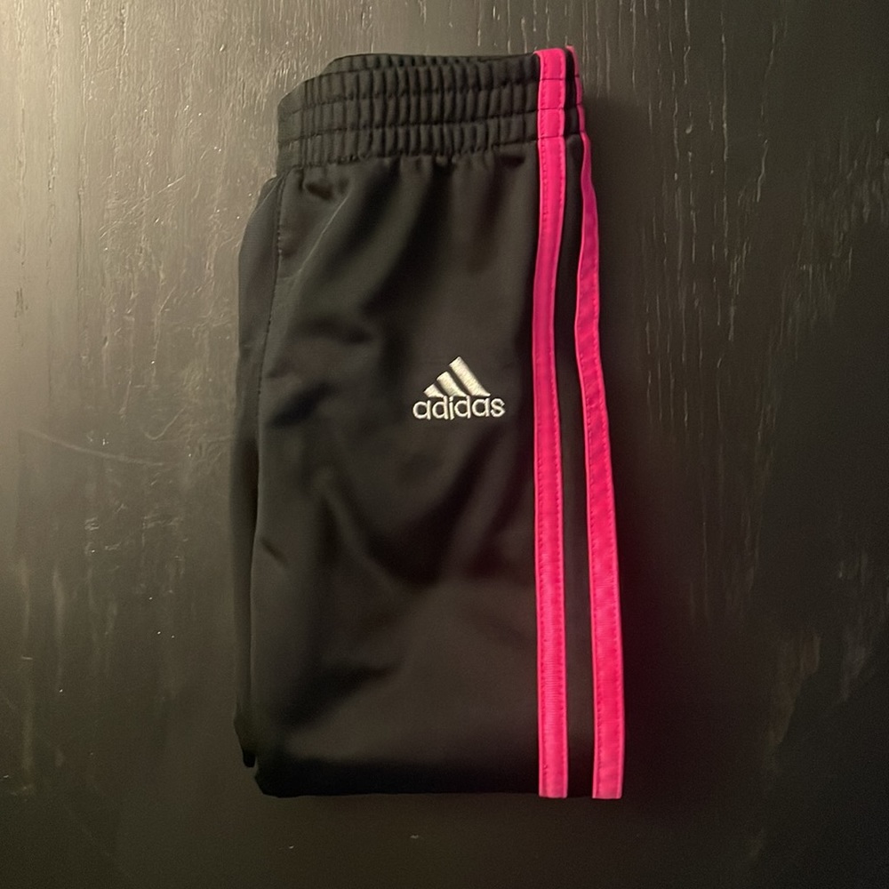Adidas sweatpants size 2T